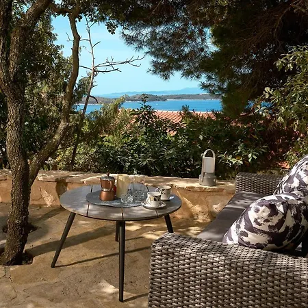 Tilla's House Apartman *