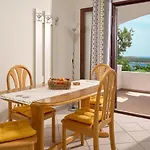 Apartment Tilla's House