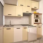 Tilla's House Apartment