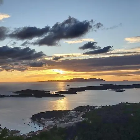 Tilla's House Appartement *